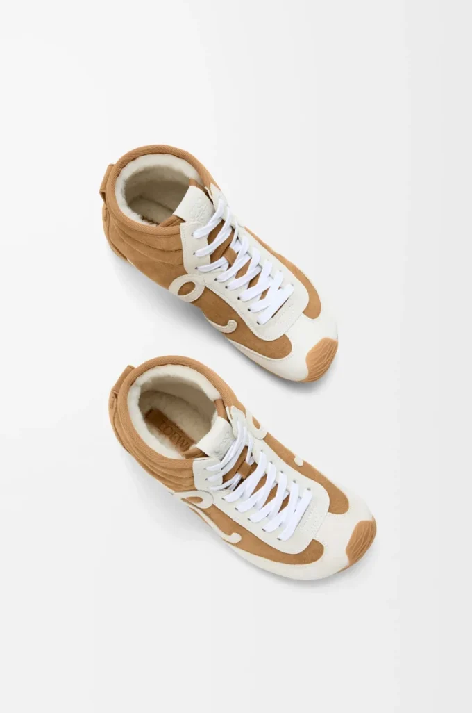Ballet Runner 2.0 high-top in suede and shearling Tan/White Ballet Runner 2.0 high-top in suede and shearling Tan/White