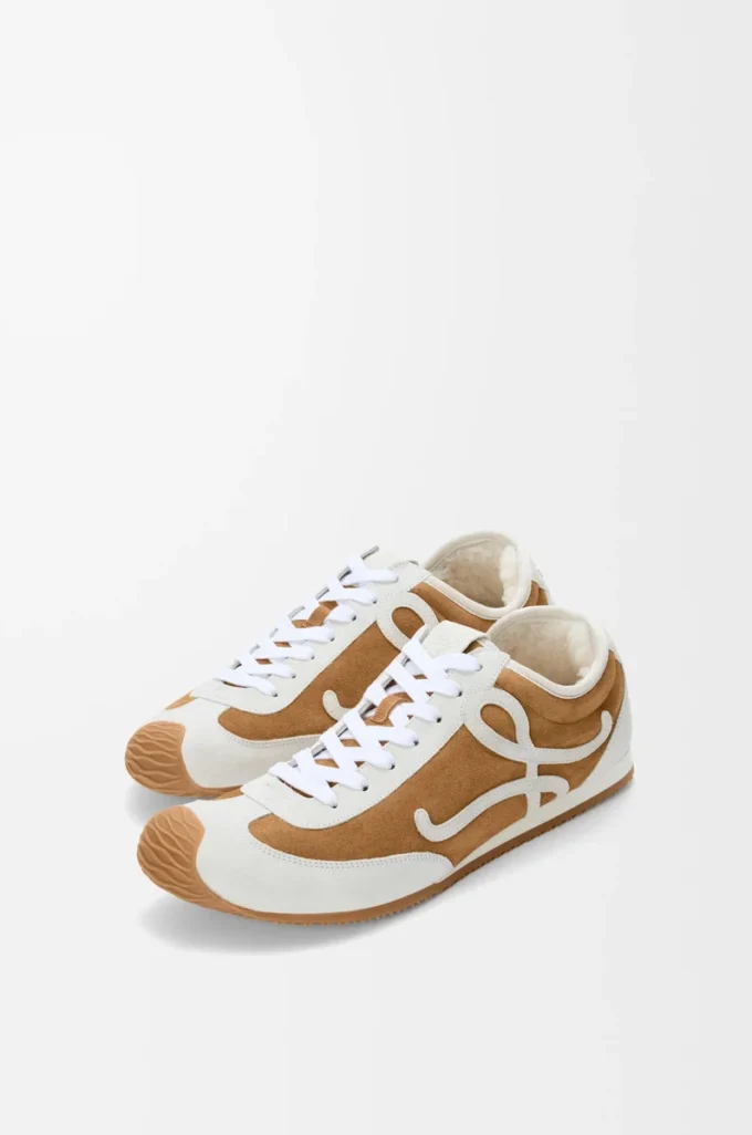 Ballet Runner 2.0 in suede and shearling Tan/White Ballet Runner 2.0 in suede and shearling Tan/White