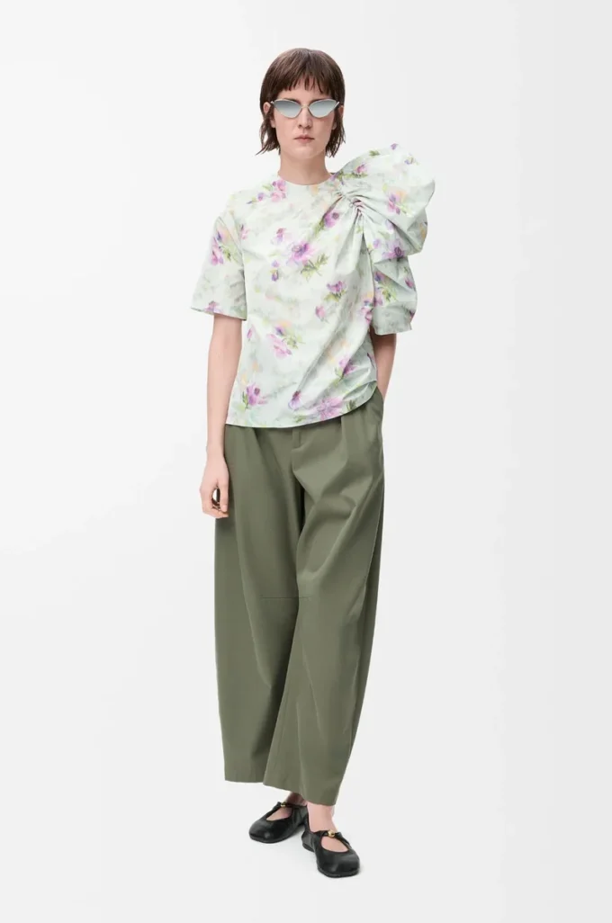 Barrel trousers in cotton and silk Khaki Green Barrel trousers in cotton and silk Khaki Green