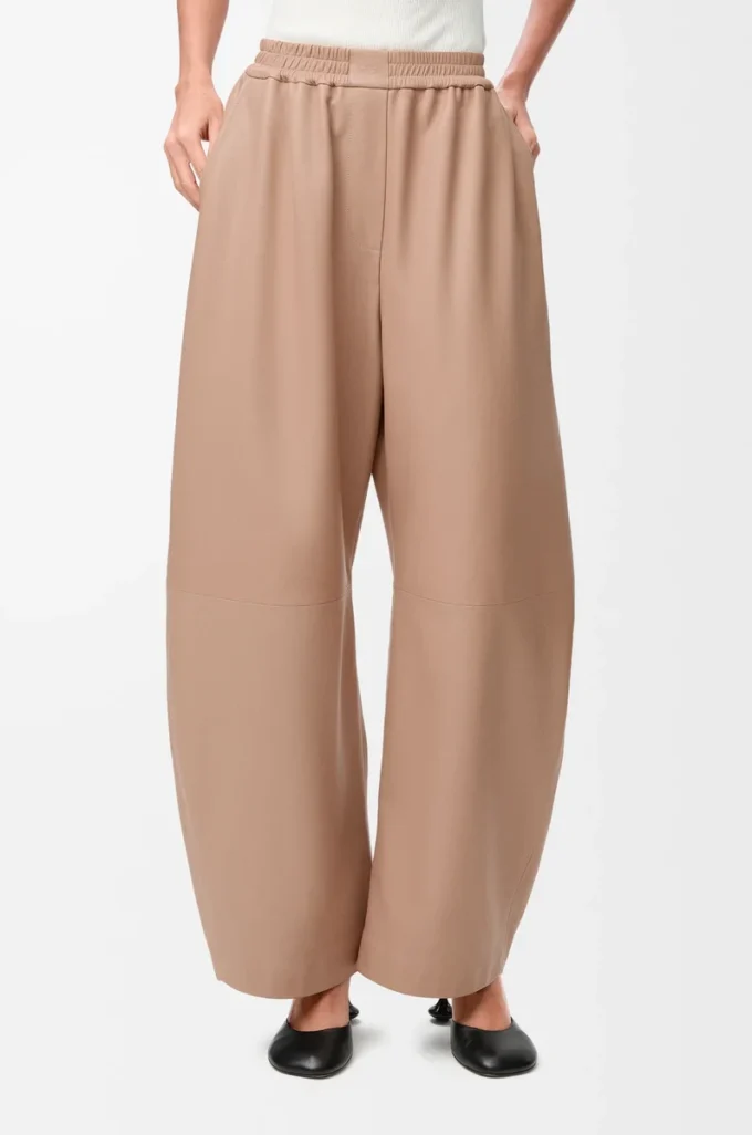 Barrel trousers in nappa lambskin Beige Barrel trousers in nappa lambskin Beige