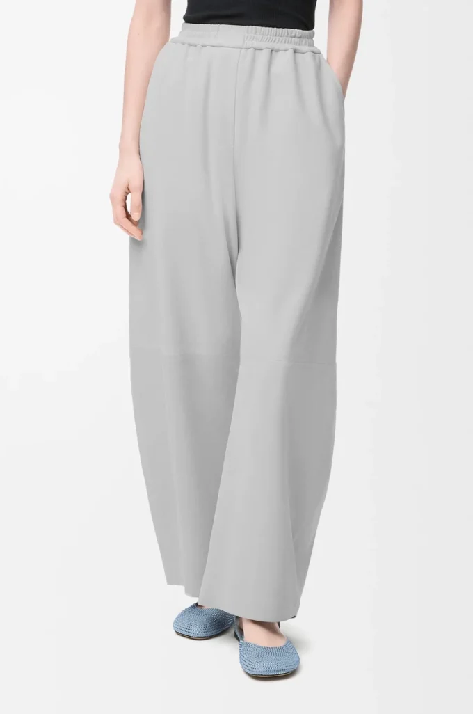 Barrel trousers in suede goatskin Light Grey Barrel trousers in suede goatskin Light Grey