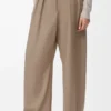 Barrel trousers in wool Sand