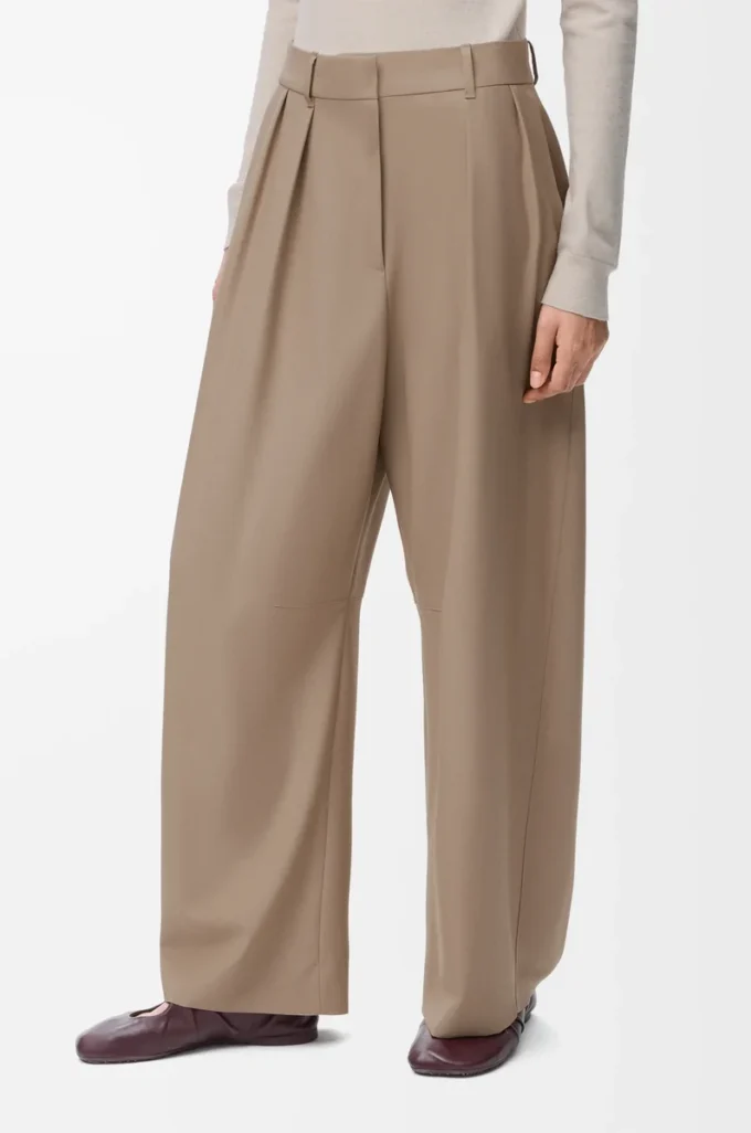 Barrel trousers in wool Sand