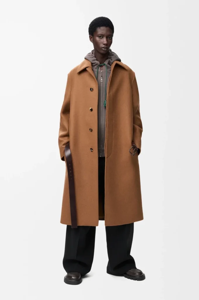 Belted coat in wool Camel/Brown Belted coat in wool Camel/Brown