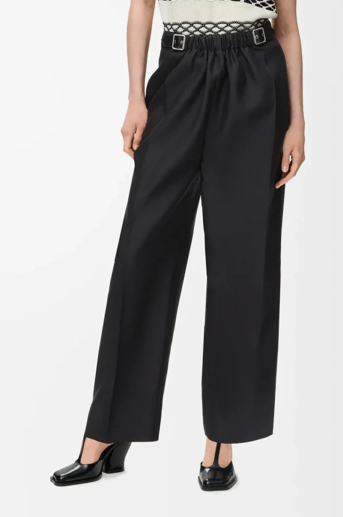 Belted trousers in wool and silk Black