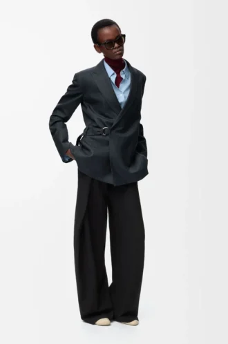 Belted trousers in wool Black