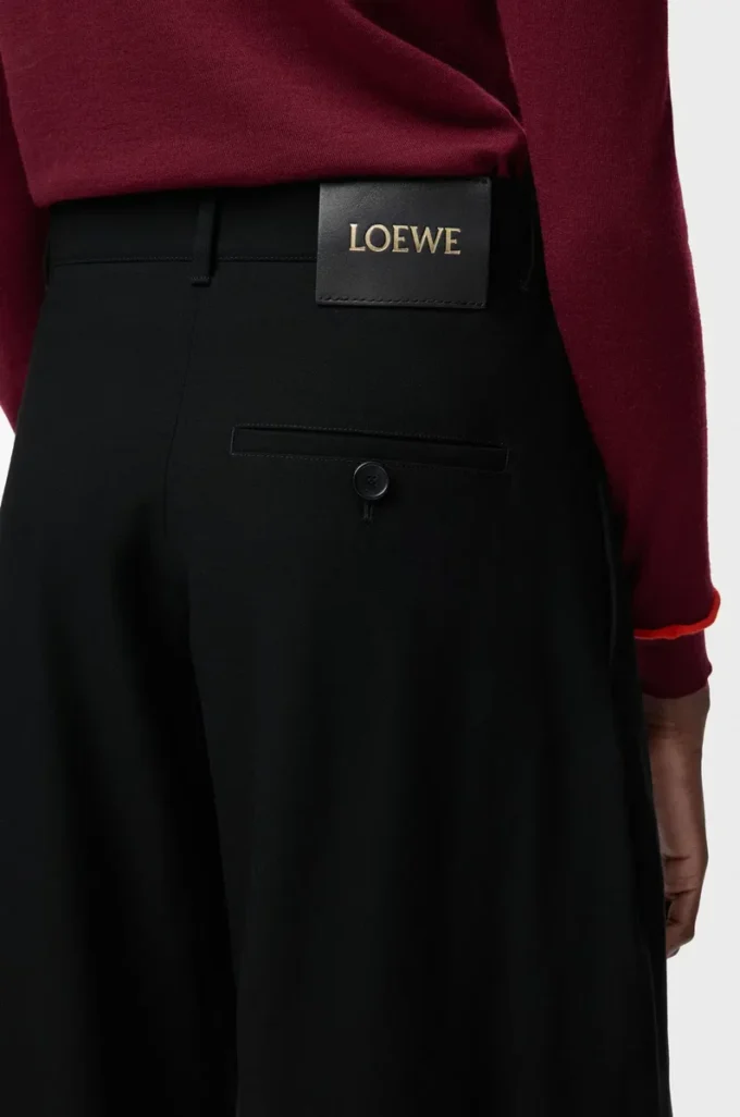 Belted trousers in wool Black