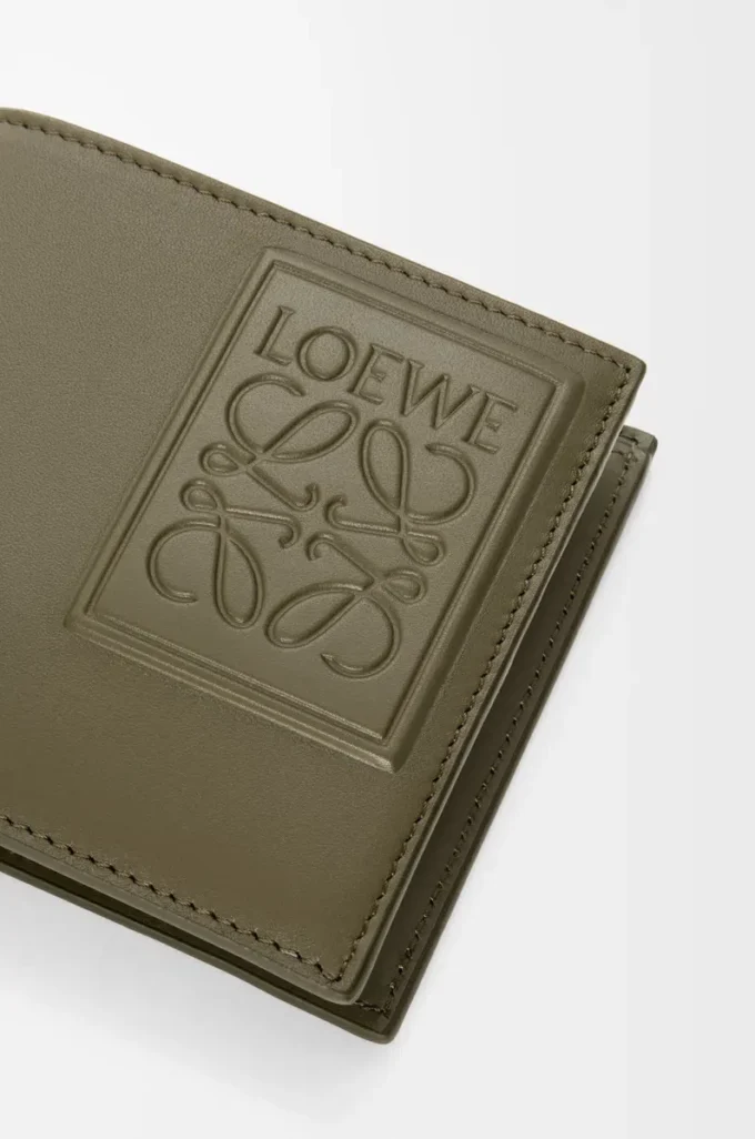 Bifold coin wallet in satin calfskin Khaki Green Bifold coin wallet in satin calfskin Khaki Green