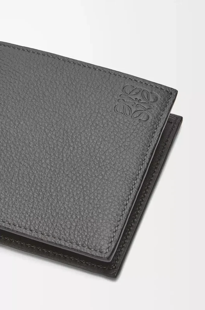 Bifold coin wallet in soft grained calfskin Anthracite Bifold coin wallet in soft grained calfskin Anthracite