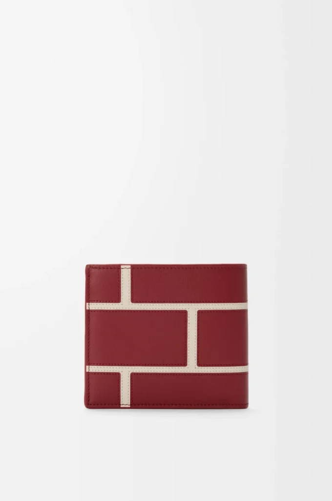 Bifold wallet in classic calfskin Burnt Red Bifold wallet in classic calfskin Burnt Red