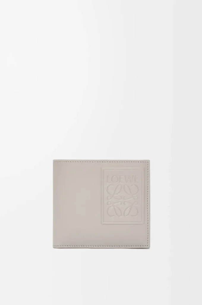 Bifold wallet in satin calfskin Shell Grey