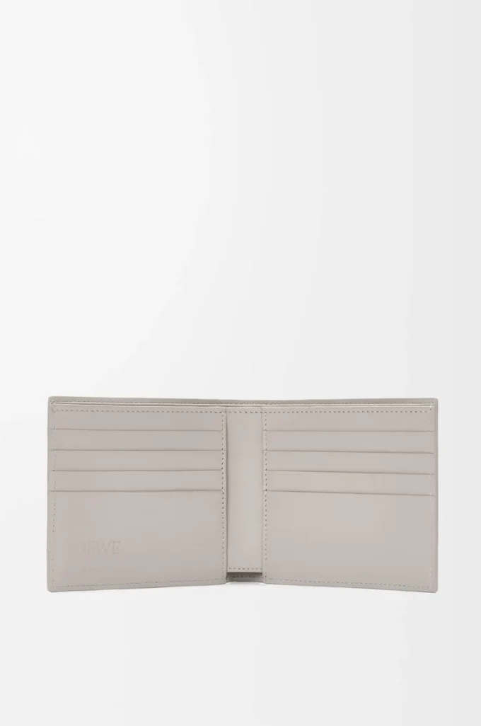 Bifold wallet in satin calfskin Shell Grey