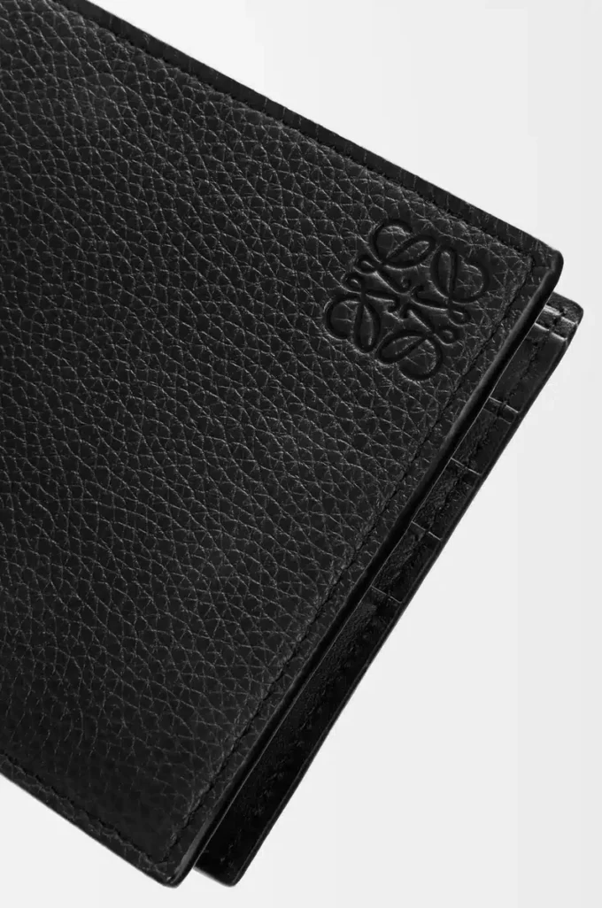 Bifold wallet in soft grained calfskin Black