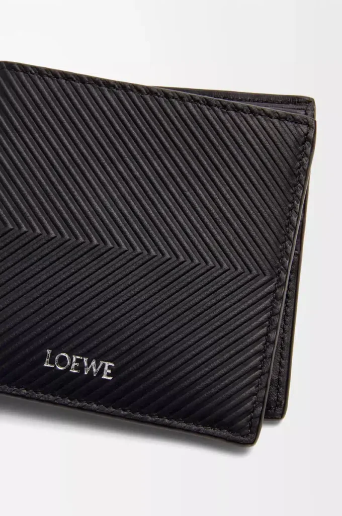 Bifold wallet in textured classic calfskin Black Bifold wallet in textured classic calfskin Black
