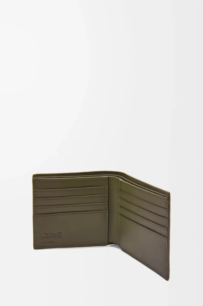 Bifold wallet in textured classic calfskin Dark Khaki