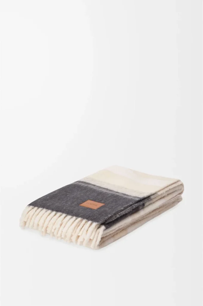 Blanket in alpaca and wool blend Light Beige/Multicolor Blanket in alpaca and wool blend Light Beige/Multicolor