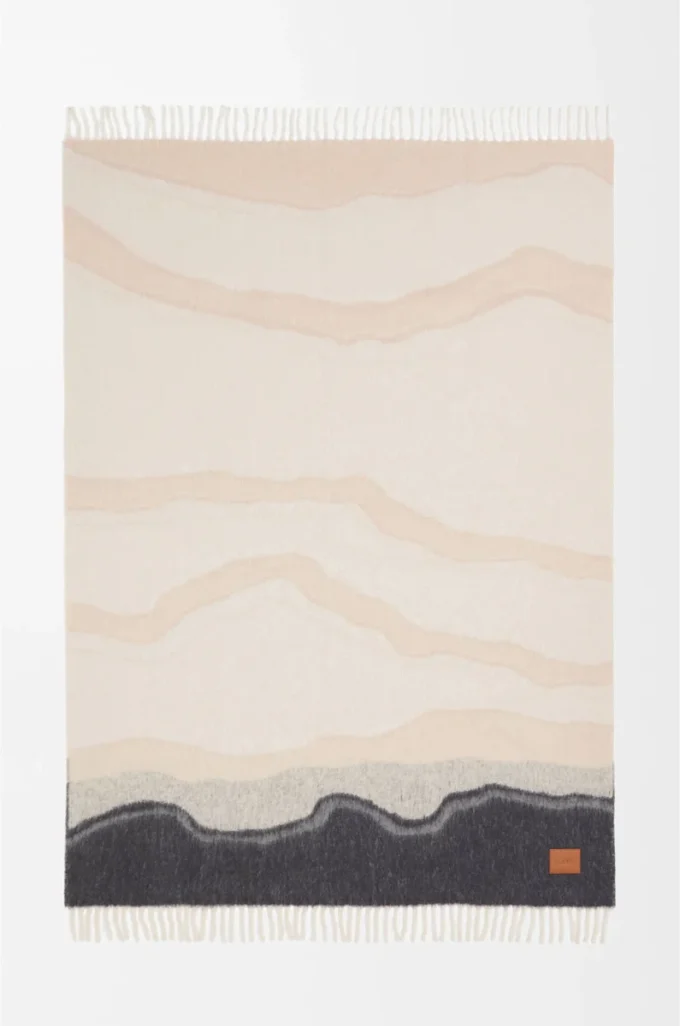 Blanket in alpaca and wool blend Light Beige/Multicolor Blanket in alpaca and wool blend Light Beige/Multicolor