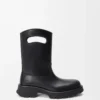 Bobby boot in vegetable-tanned calfskin Black