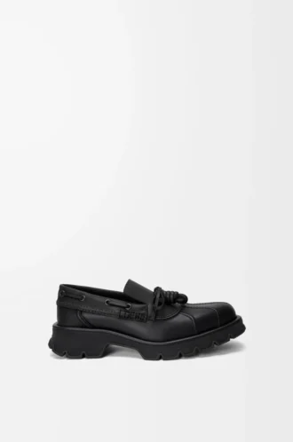 Bobby derby in calfskin and vegetable-tanned calfskin Black