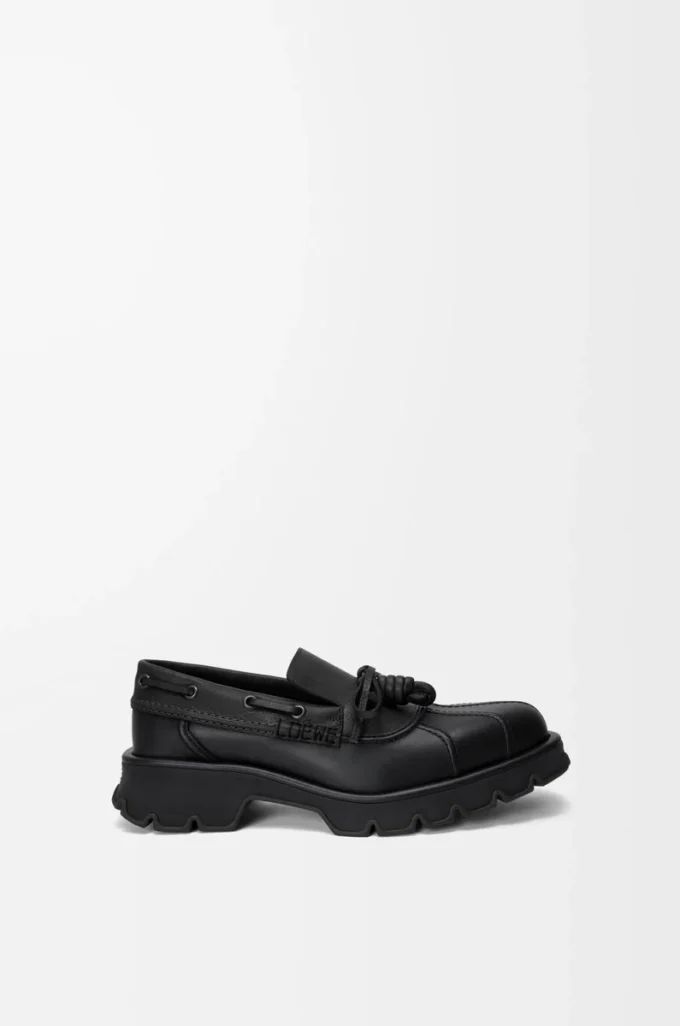 Bobby derby in calfskin and vegetable-tanned calfskin Black Bobby derby in calfskin and vegetable-tanned calfskin Black