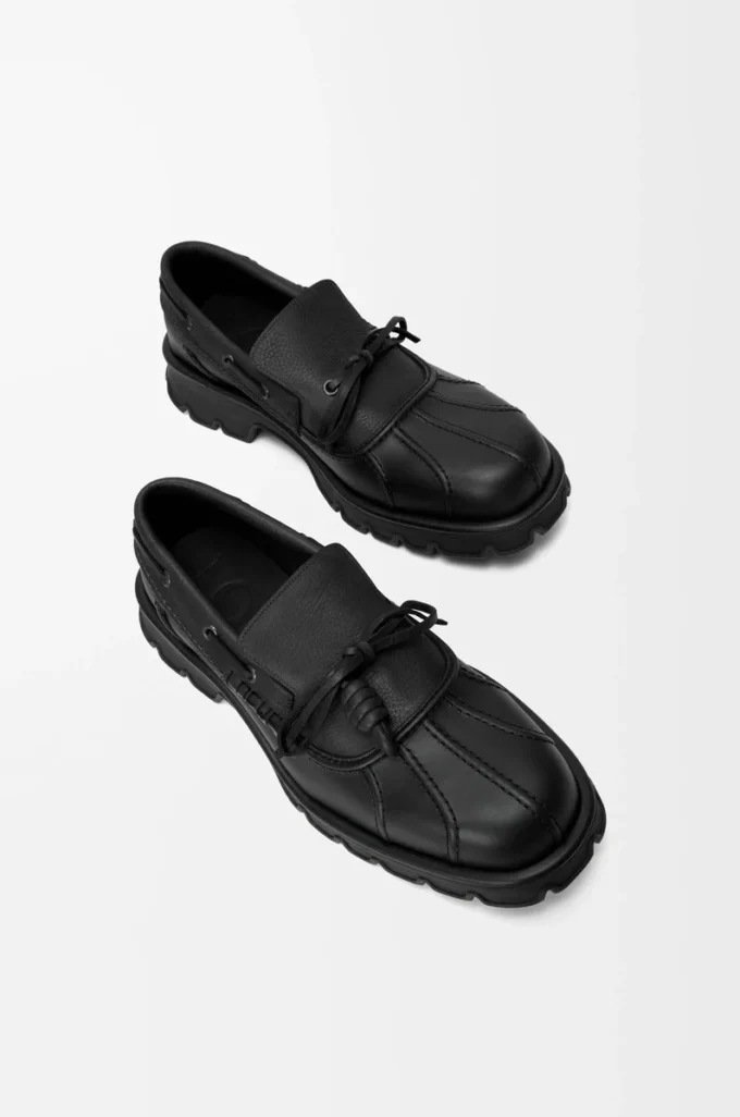 Bobby derby in calfskin and vegetable-tanned calfskin Black Bobby derby in calfskin and vegetable-tanned calfskin Black