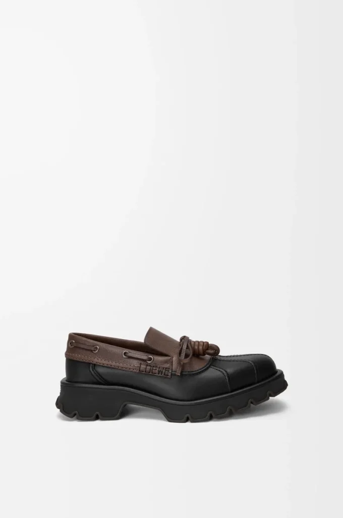 Bobby derby in calfskin and vegetable-tanned calfskin Black/Cacao Bobby derby in calfskin and vegetable-tanned calfskin Black/Cacao