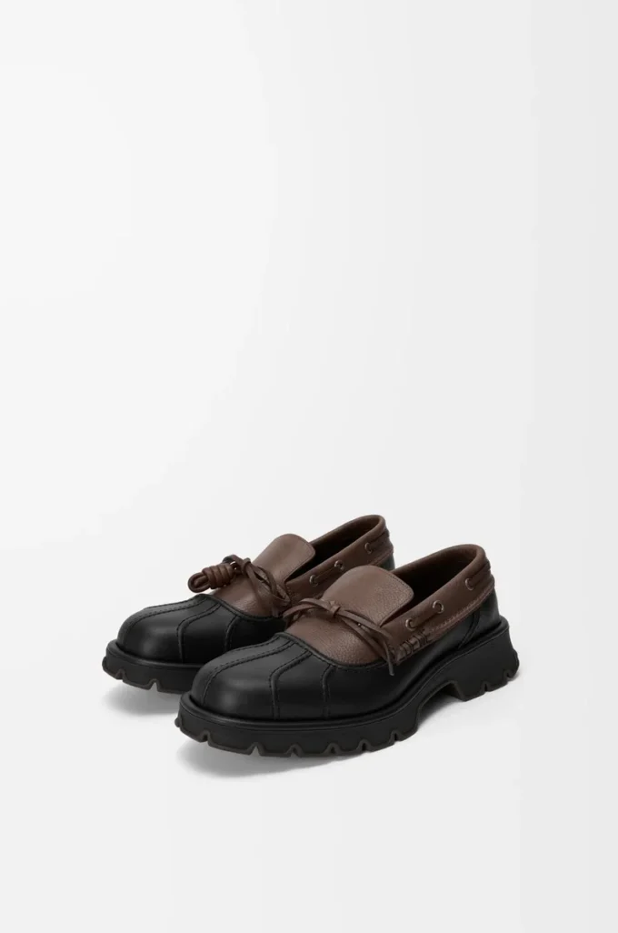 Bobby derby in calfskin and vegetable-tanned calfskin Black/Cacao Bobby derby in calfskin and vegetable-tanned calfskin Black/Cacao
