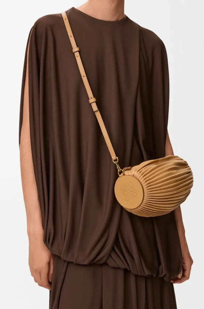 Bracelet Pouch in pleated nappa lambskin Warm Desert Bracelet Pouch in pleated nappa lambskin Warm Desert