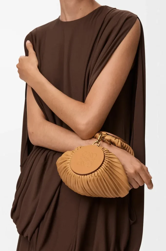 Bracelet Pouch in pleated nappa lambskin Warm Desert Bracelet Pouch in pleated nappa lambskin Warm Desert