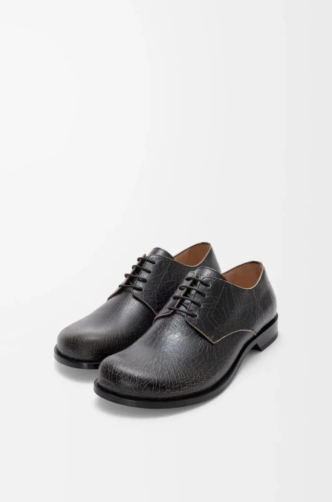 Campo derby in cracked calfskin Black/Cream Campo derby in cracked calfskin Black/Cream