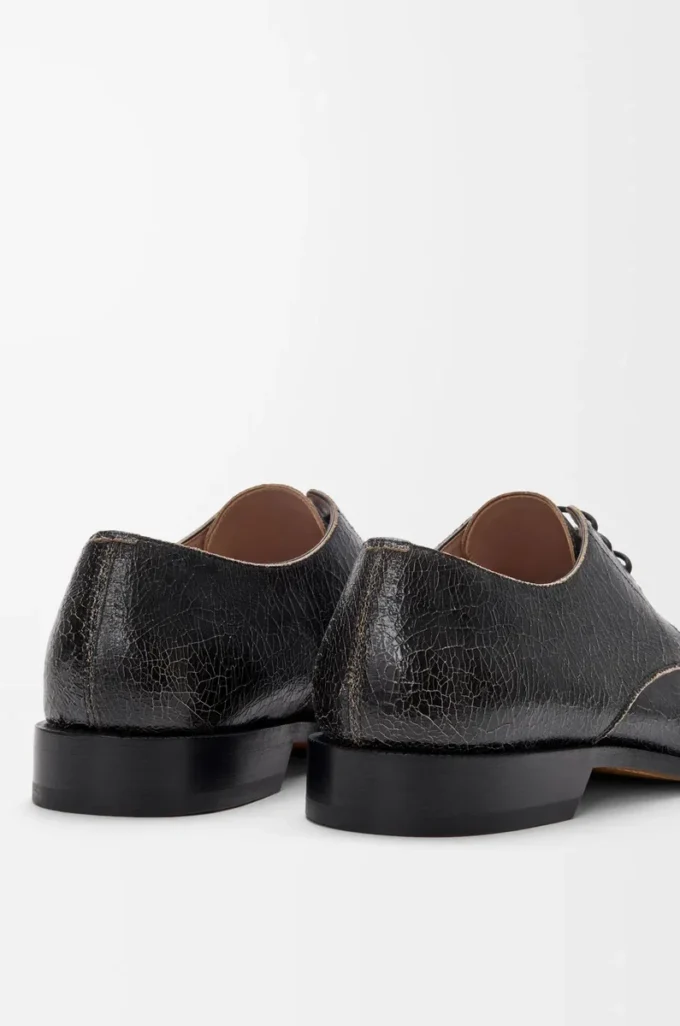 Campo derby in cracked calfskin Black/Cream Campo derby in cracked calfskin Black/Cream