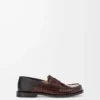 Campo flap back loafer in embossed calfskin and nappa lambskin Dark Brown/Black Campo flap back loafer in embossed calfskin and nappa lambskin Dark Brown/Black