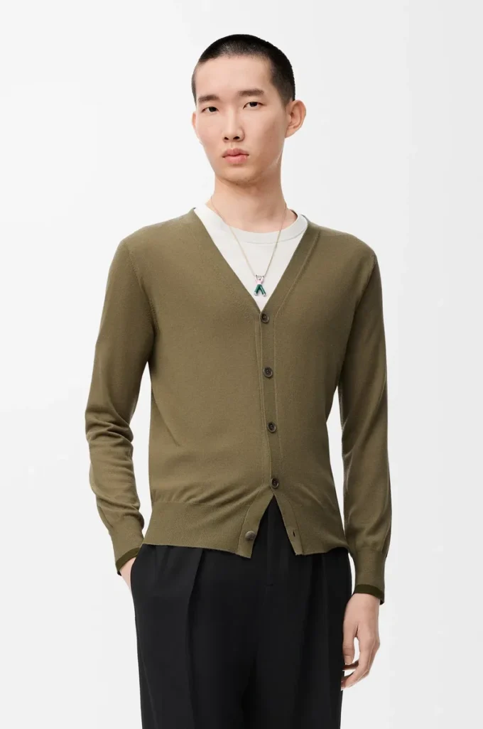 Cardigan in wool Green/Khaki Green
