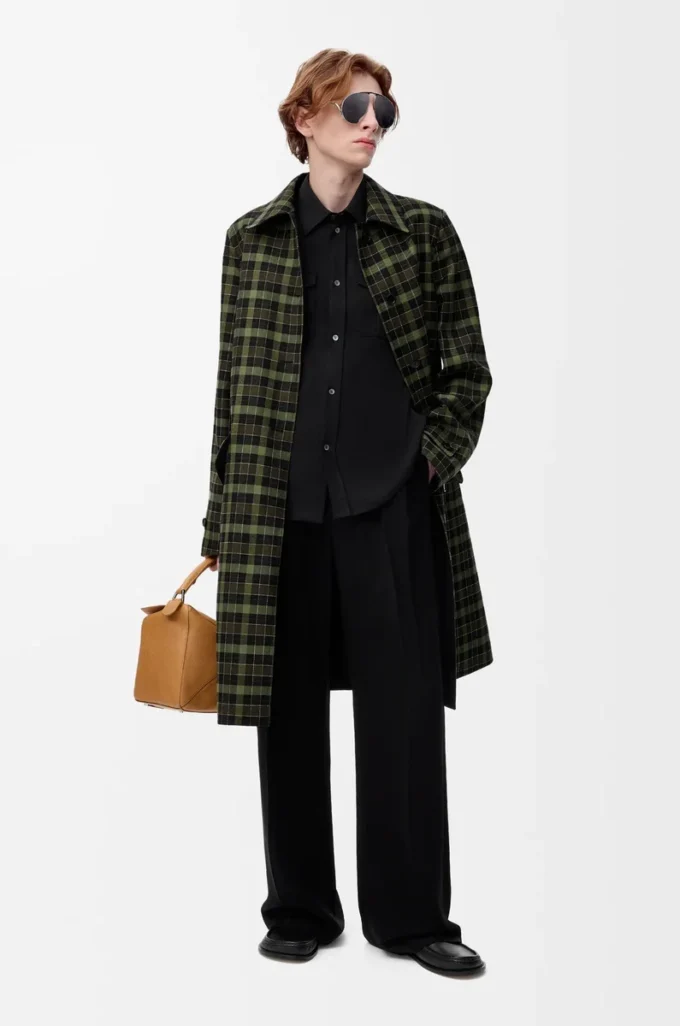 Coat in cotton and wool Black