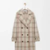 Coat in wool and cashmere blend Beige Coat in wool and cashmere blend Beige