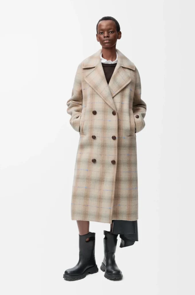 Coat in wool and cashmere blend Beige Coat in wool and cashmere blend Beige