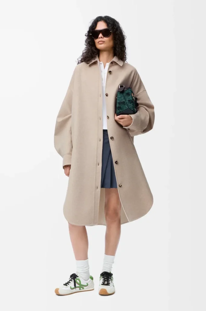 Coat in wool and cashmere Sandstone/White Coat in wool and cashmere Sandstone/White