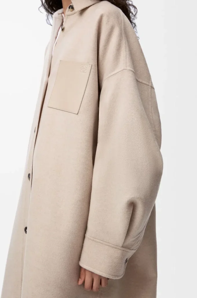 Coat in wool and cashmere Sandstone/White Coat in wool and cashmere Sandstone/White