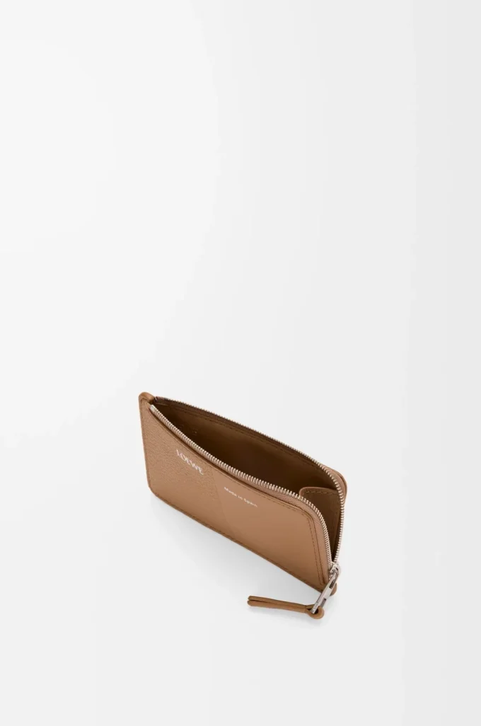 Coin cardholder in smooth and grained calfskin Mocha Coin cardholder in smooth and grained calfskin Mocha