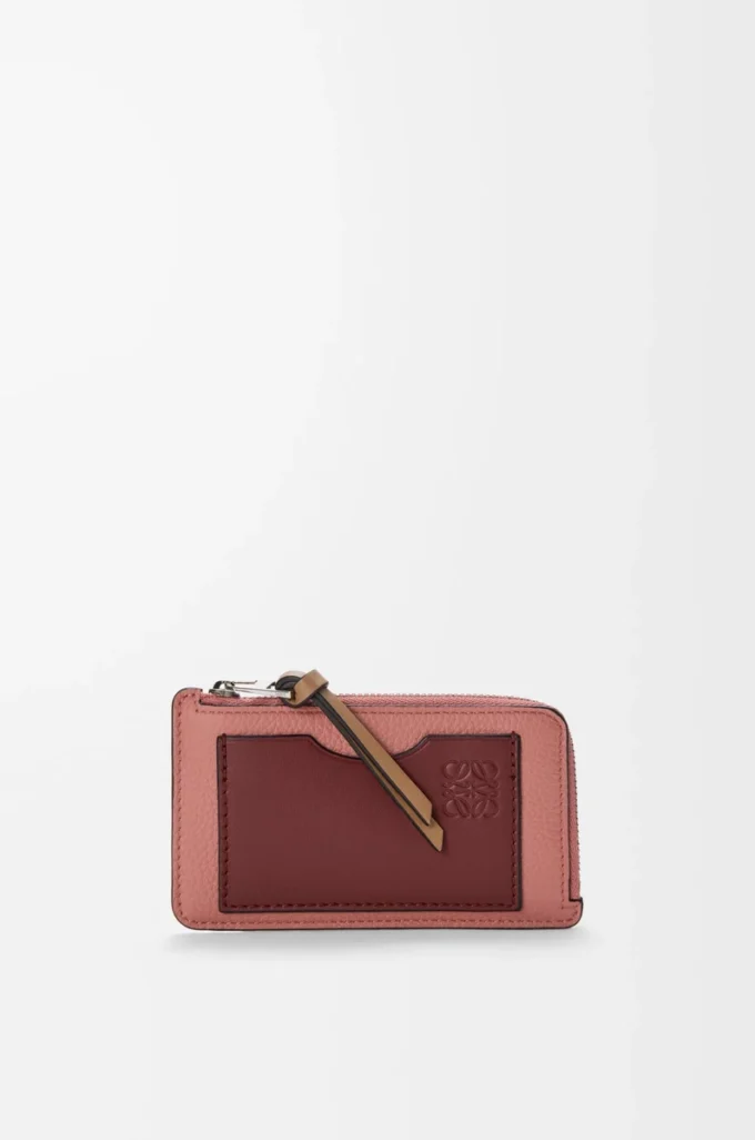 Coin cardholder in soft grained calfskin Blush/Mahogany Coin cardholder in soft grained calfskin Blush/Mahogany