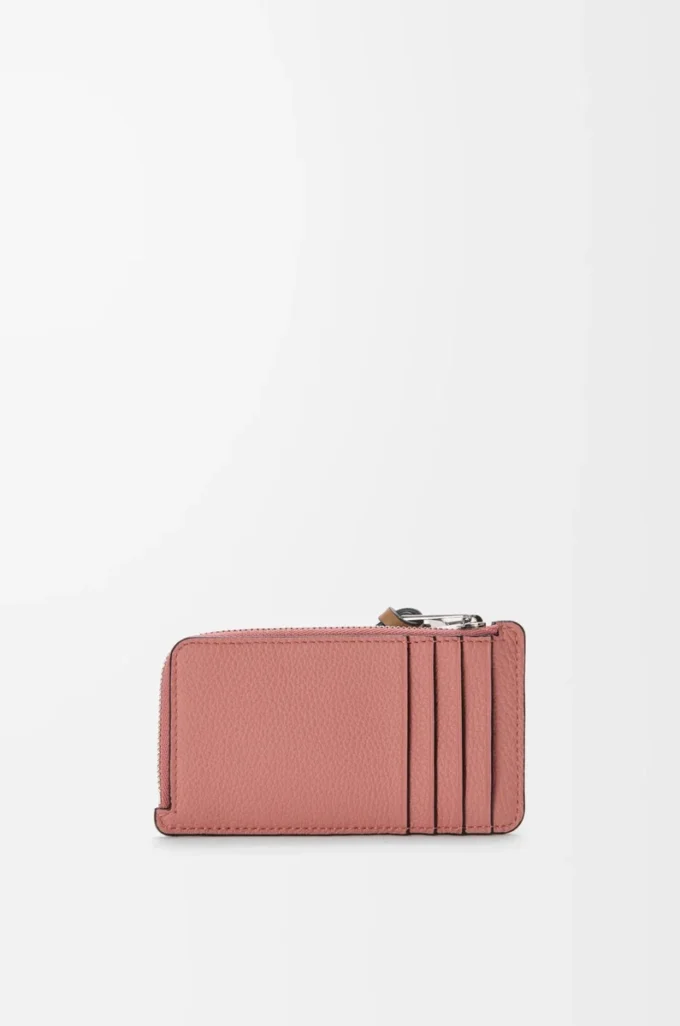 Coin cardholder in soft grained calfskin Blush/Mahogany Coin cardholder in soft grained calfskin Blush/Mahogany