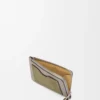 Coin cardholder in soft grained calfskin Shell Grey/Eucalyptus Coin cardholder in soft grained calfskin Shell Grey/Eucalyptus