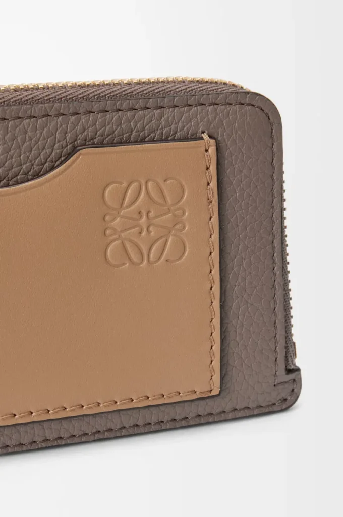 Coin cardholder in soft grained calfskin Taupe/Gold