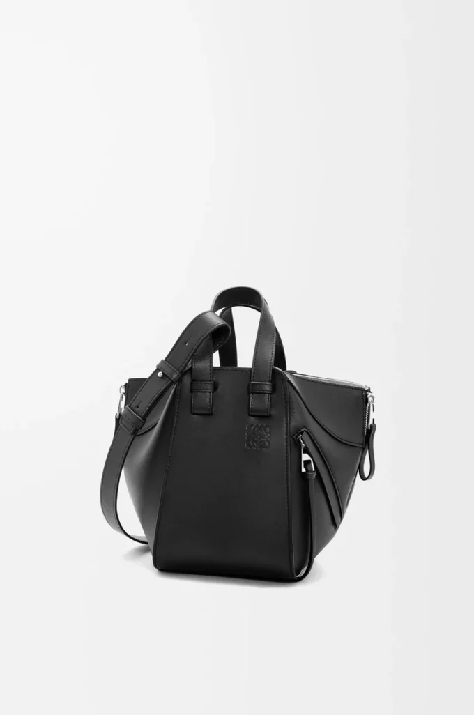 Compact Hammock bag in classic calfskin Black Compact Hammock bag in classic calfskin Black