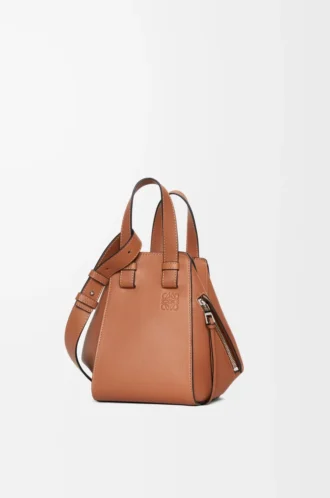 Compact Hammock bag in classic calfskin Tan