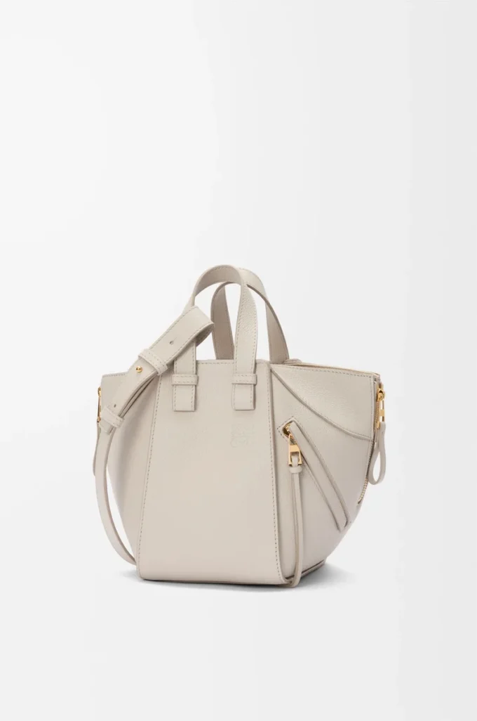Compact Hammock bag in soft grained calfskin Light Ghost Compact Hammock bag in soft grained calfskin Light Ghost