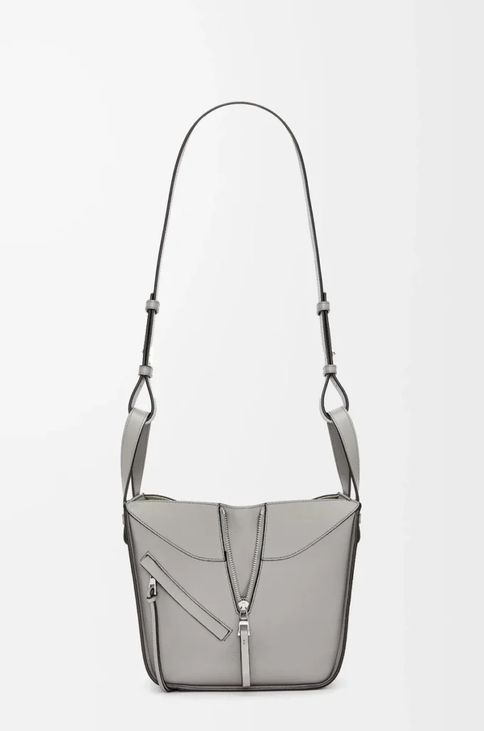 Compact Hammock bag in soft grained calfskin Pearl Grey Compact Hammock bag in soft grained calfskin Pearl Grey