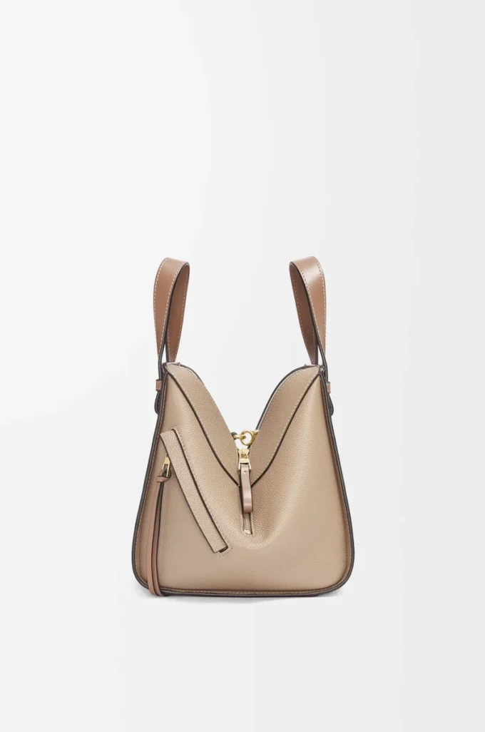 Compact Hammock bag in soft grained calfskin Sand Compact Hammock bag in soft grained calfskin Sand