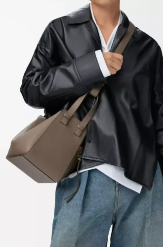 Compact Hammock bag in soft grained calfskin Taupe