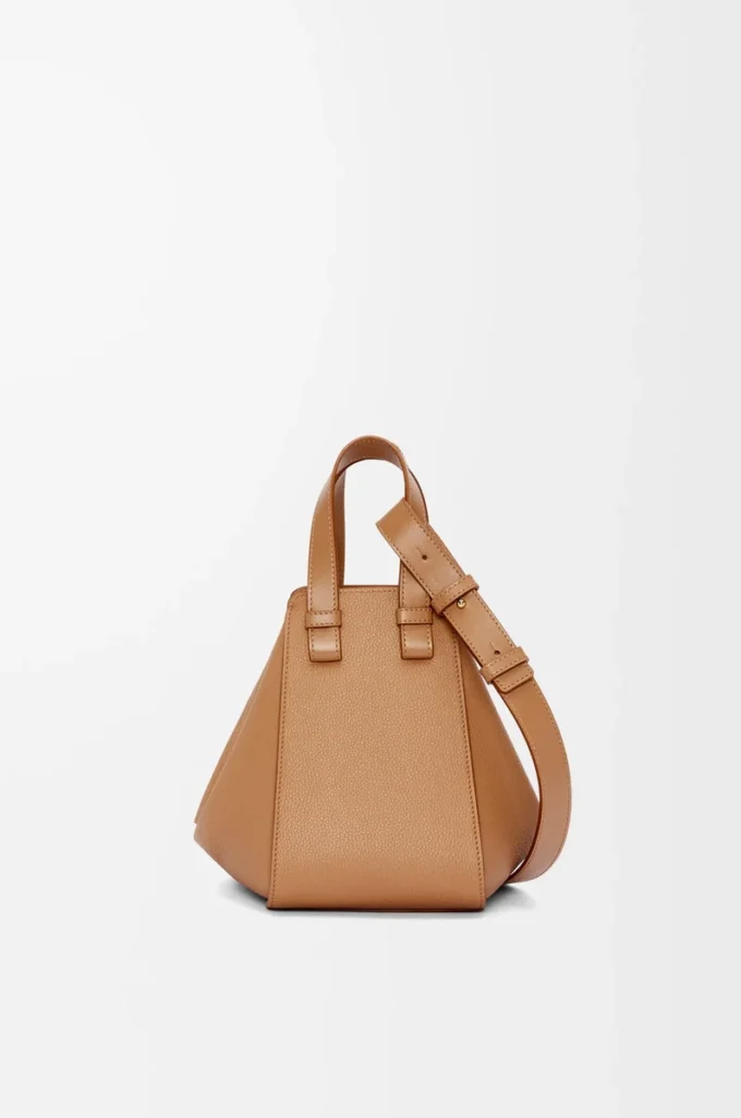 Compact Hammock bag in soft grained calfskin Toffee Compact Hammock bag in soft grained calfskin Toffee
